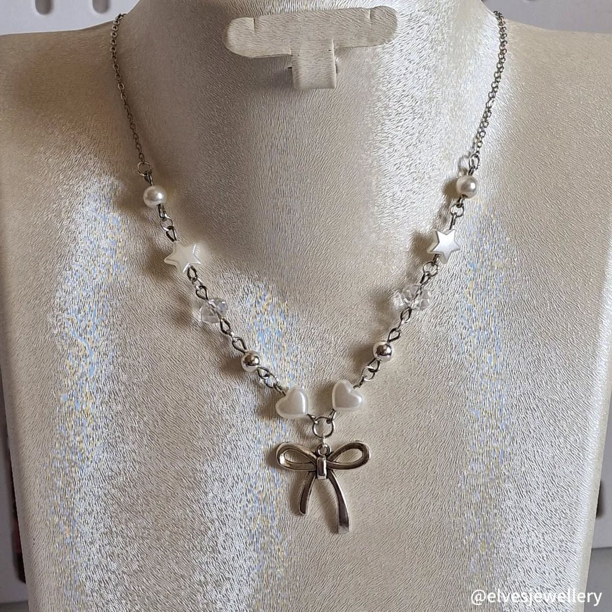 Bow necklace simple, white, coquette.