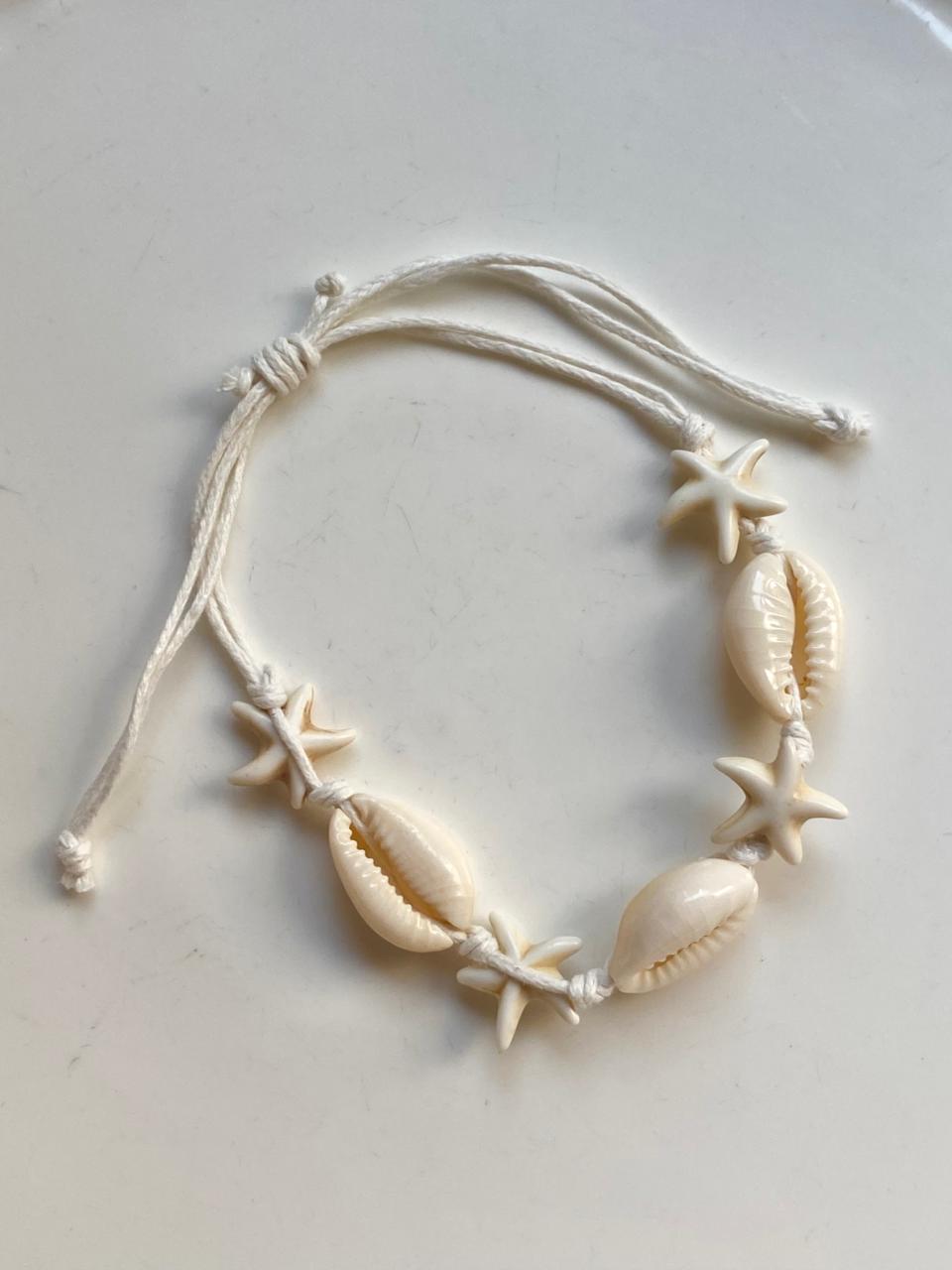 White Shell Star Adjustable Size Bracelet