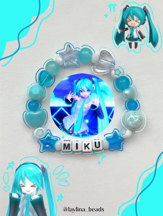 Miku light blue beads bracelet