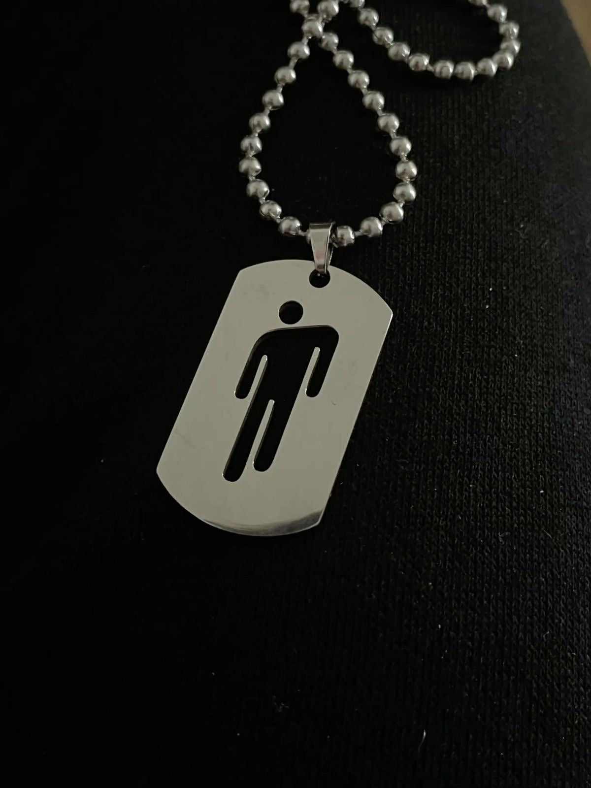 Billie Eilish blohsh necklace