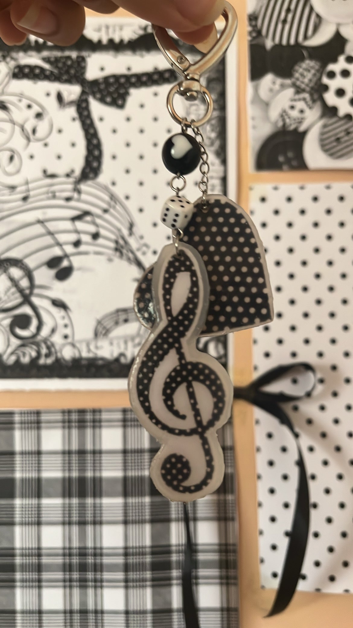 Cute polka dots style keychains/aesthetic/miffy