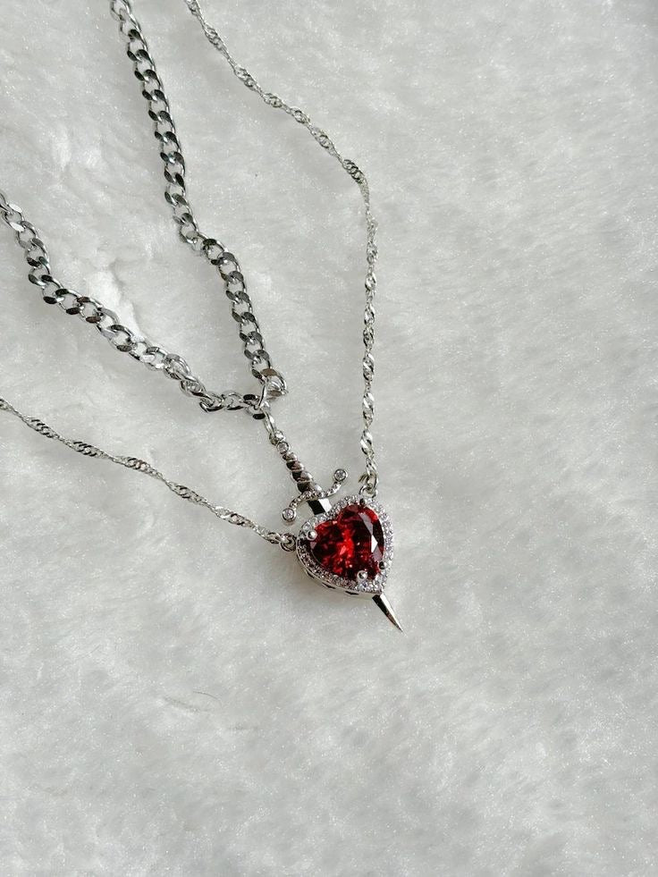 Two-Piece Set Heart-Shaped Arrow Pendant Necklace