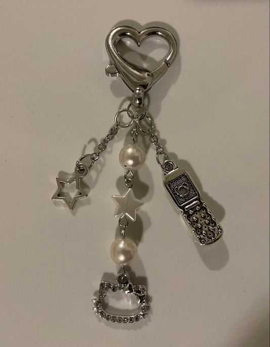 Simple hello kitty keychain