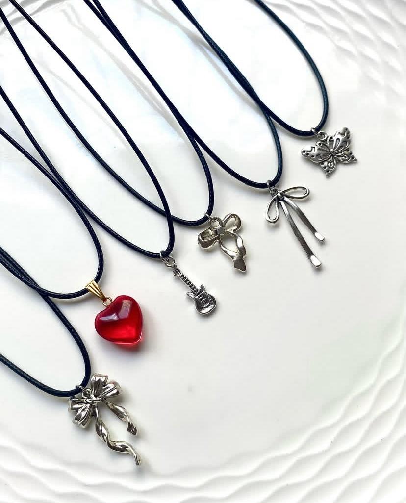 Aesthetic cool necklaces